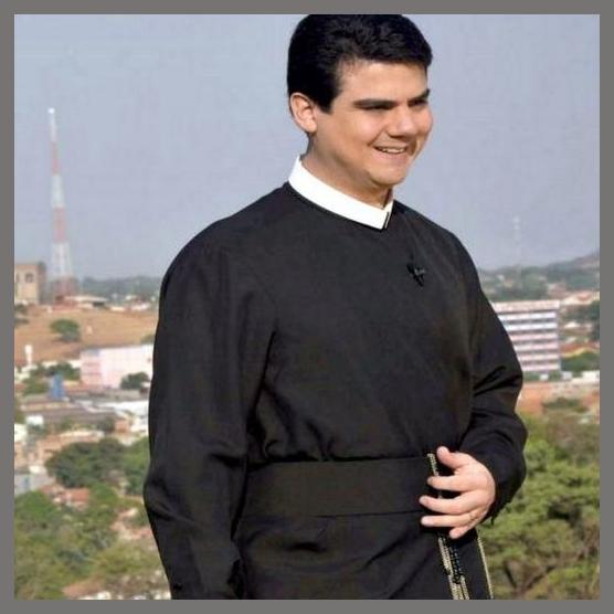 Padre Robson de Oliveira